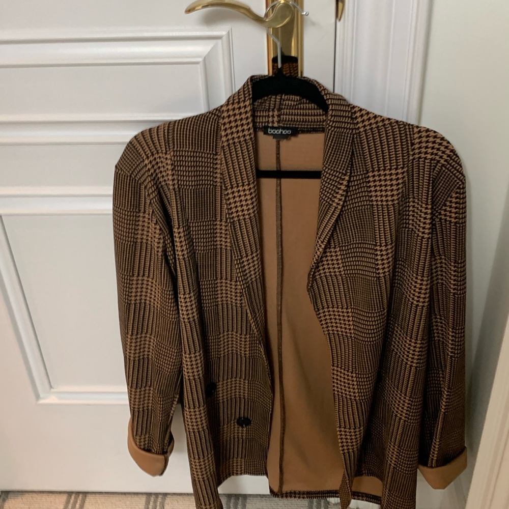 Patterned blazer- on trend! - Picture 1 of 4